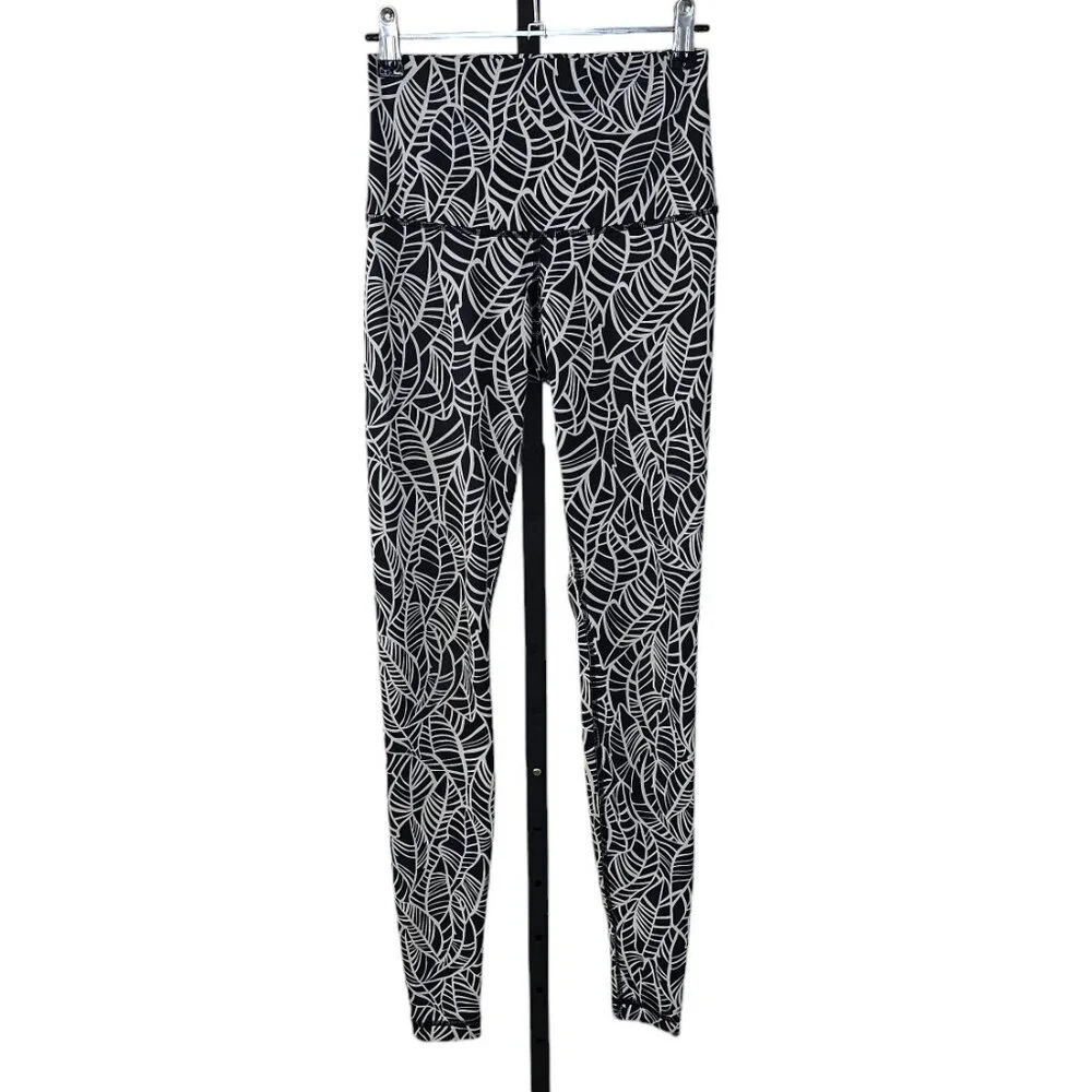 Lululemon Wunder Under Pant Luxtreme Roll Down Pretty Palm Black Angel Size  4